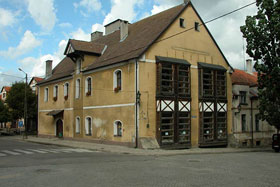 Biblioteka Miejska przy ulicy Kolej ..., fot.  Marek Płócienniczak