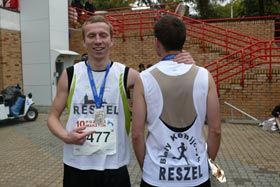 Grzesiek Rutkowski i Leszek Gwardęcki na 10 Poznań Maraton 2009
 fot.Leszek Gwardęcki