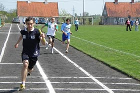 Mistrzostwa powiatu w LA szkół gimnazjalnych fot.Jarosław Pieniak